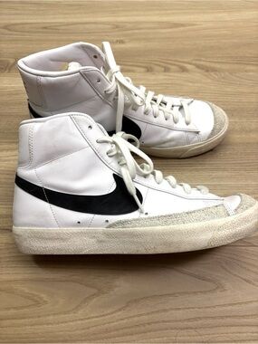 Nike ‘Blazer’ White High-Top Sneakers with Black Swoosh size 11.5